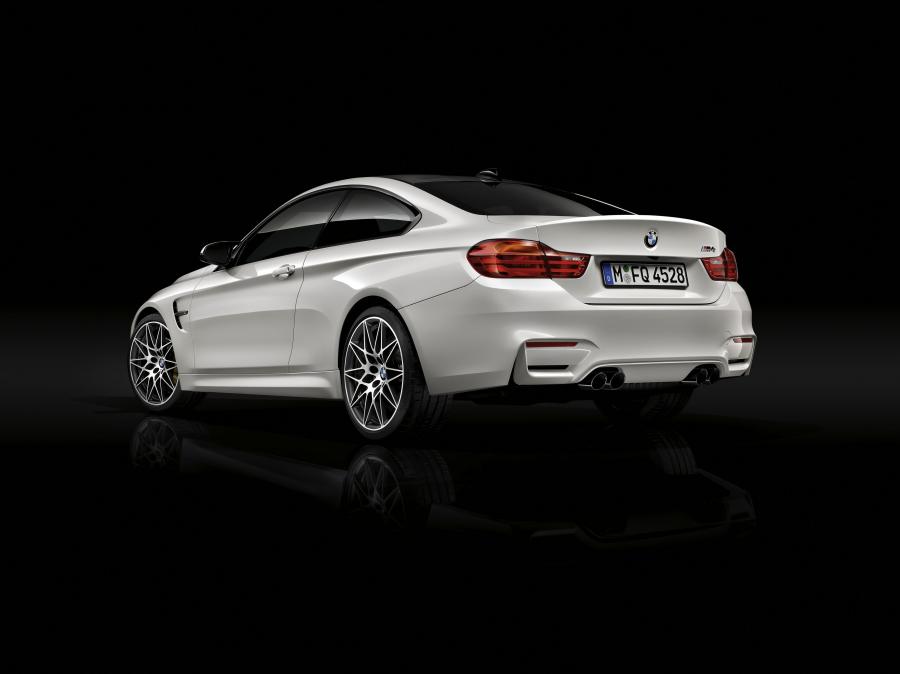  BMW M4 Coupe Competition Package 2016 года  (фото 26 из 29)